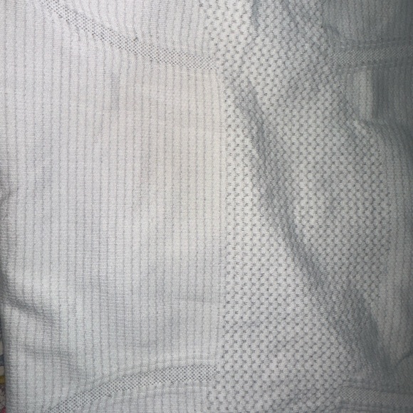 Lululemon Swiftly Tech size 4 - Picture 3 of 3